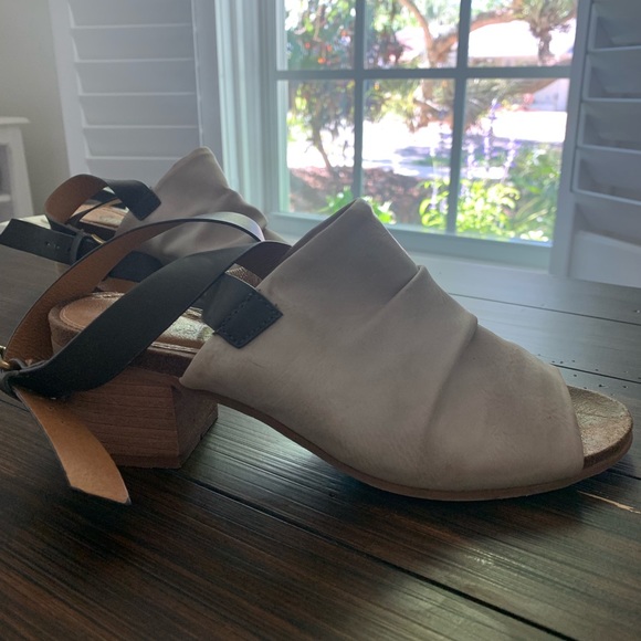 Rebel Linden Chunky Heel Open Back Sandal - Picture 4 of 8